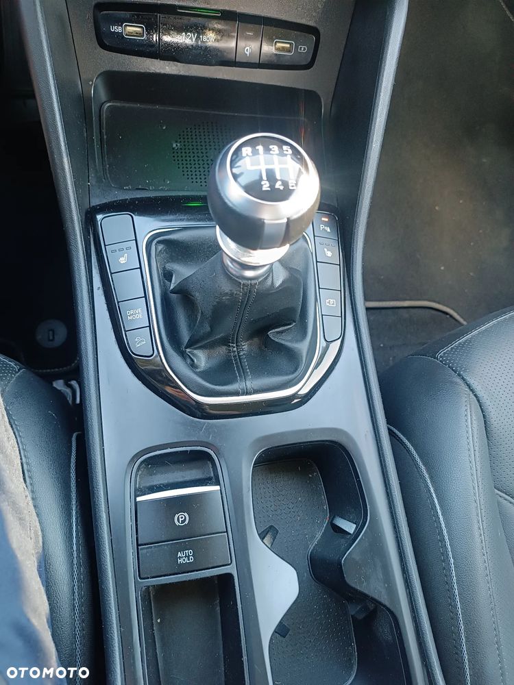 Hyundai Tucson - 4