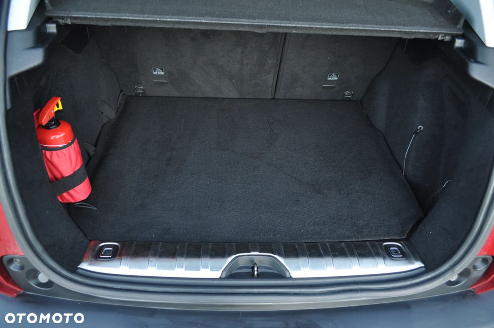 Peugeot 2008 1.2 Pure Tech Allure S&S - 20