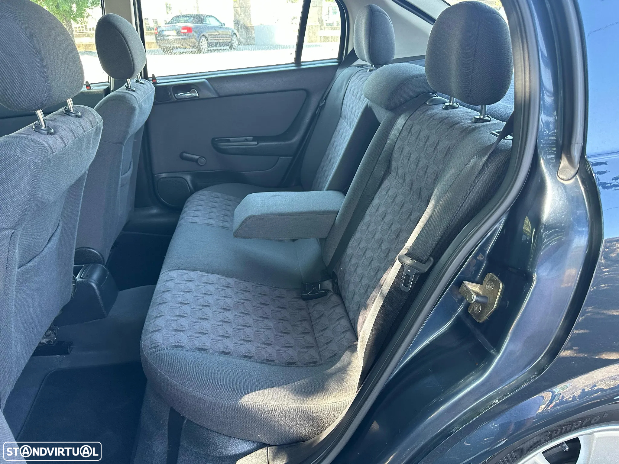 Opel Astra 1.2 Club - 18