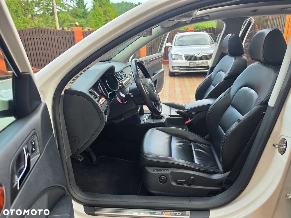 Skoda Superb 2.0 TDI Exclusive - 27
