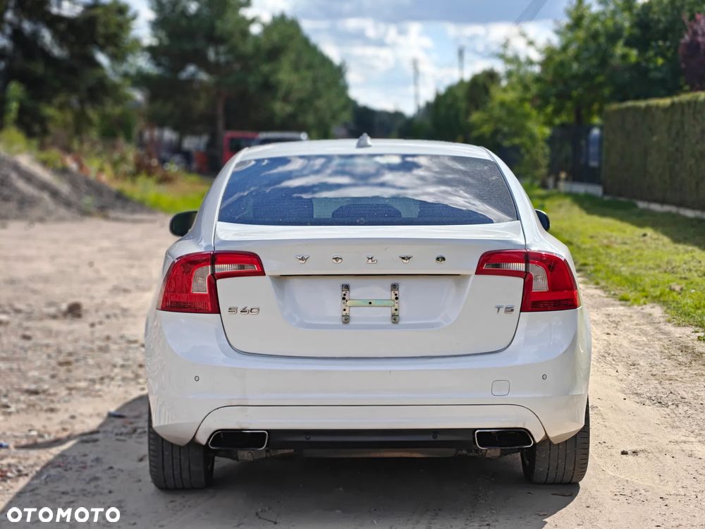 Volvo S60 2.5 T5 - 6