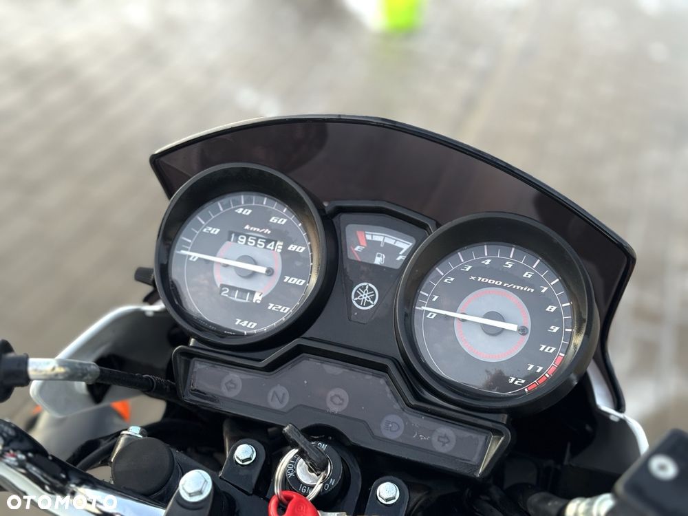 Yamaha YBR - 16