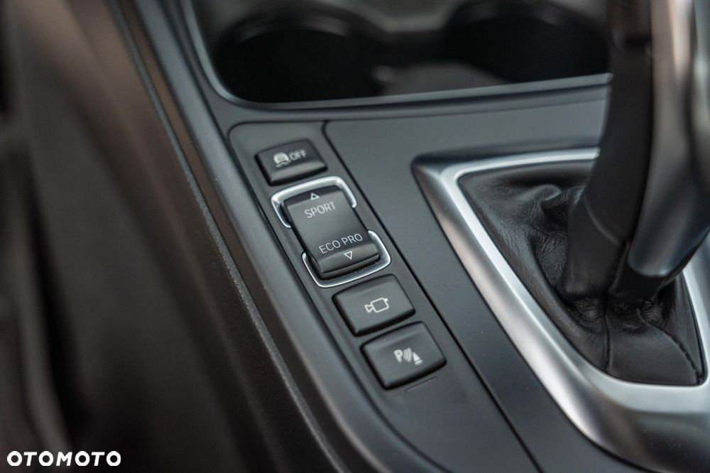 BMW Seria 4 435i xDrive M Sport - 32