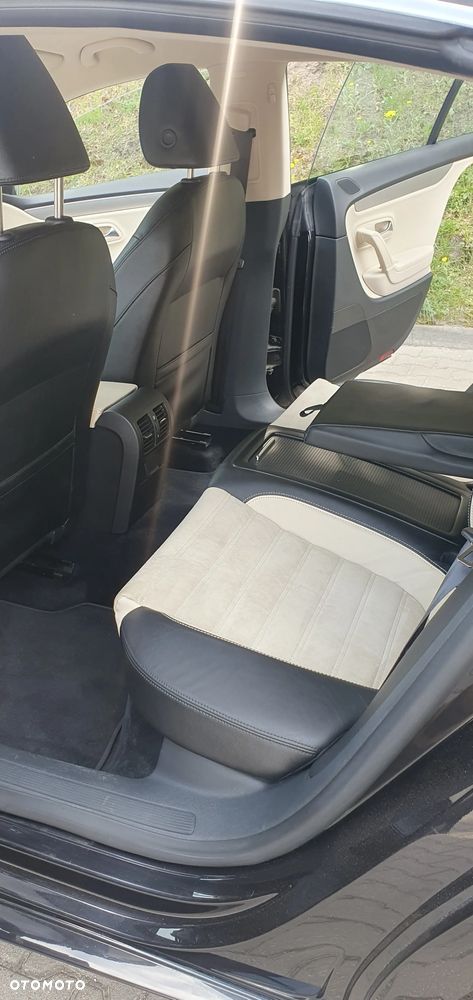 Volkswagen Passat CC - 16