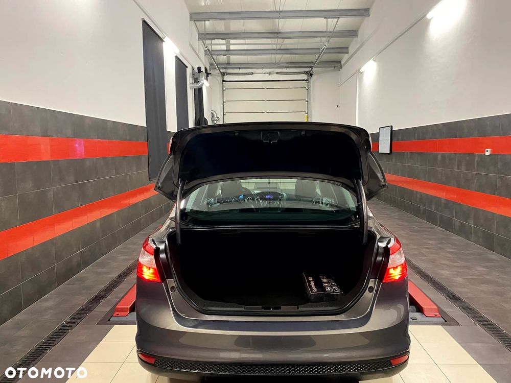 Ford Focus 1.6 Ti-VCT Titanium - 13