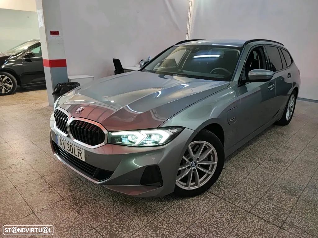 BMW 320 e Touring Auto - 1