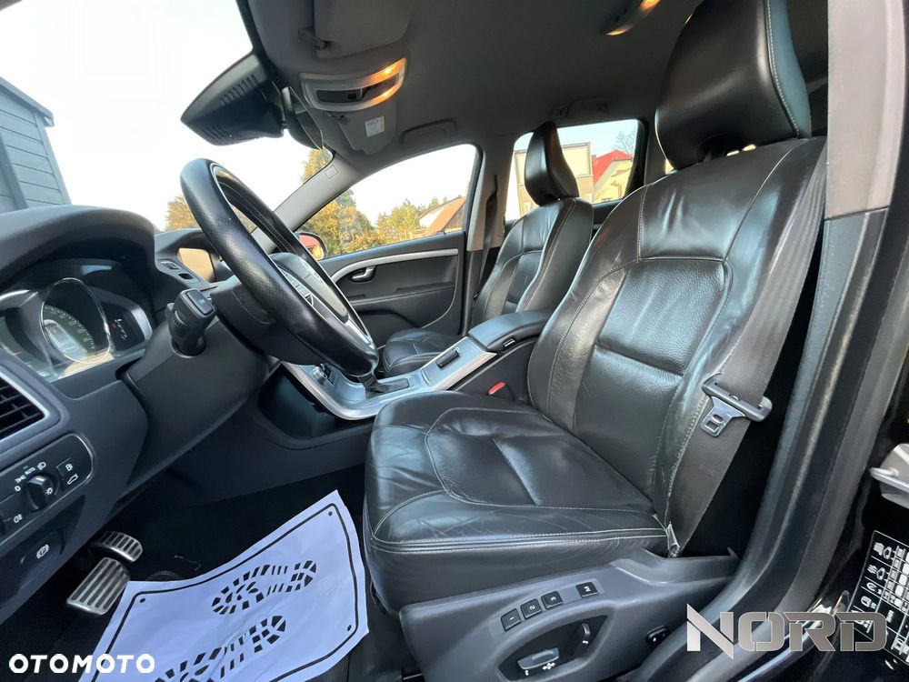 Volvo V70 D2 Geartronic Momentum - 12