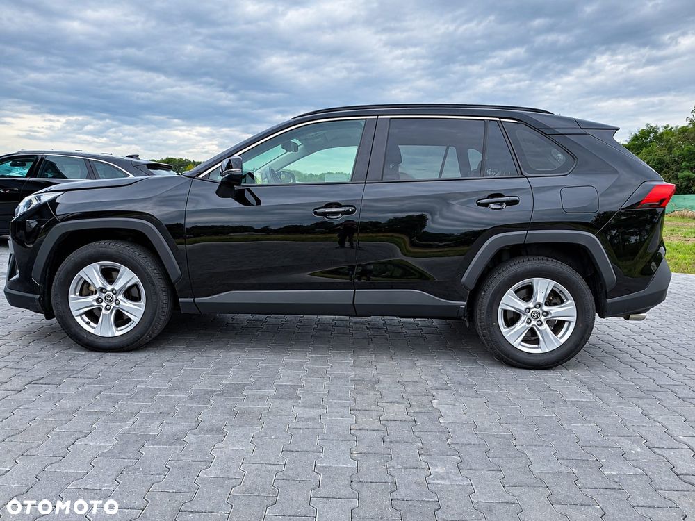 Toyota RAV4 - 10