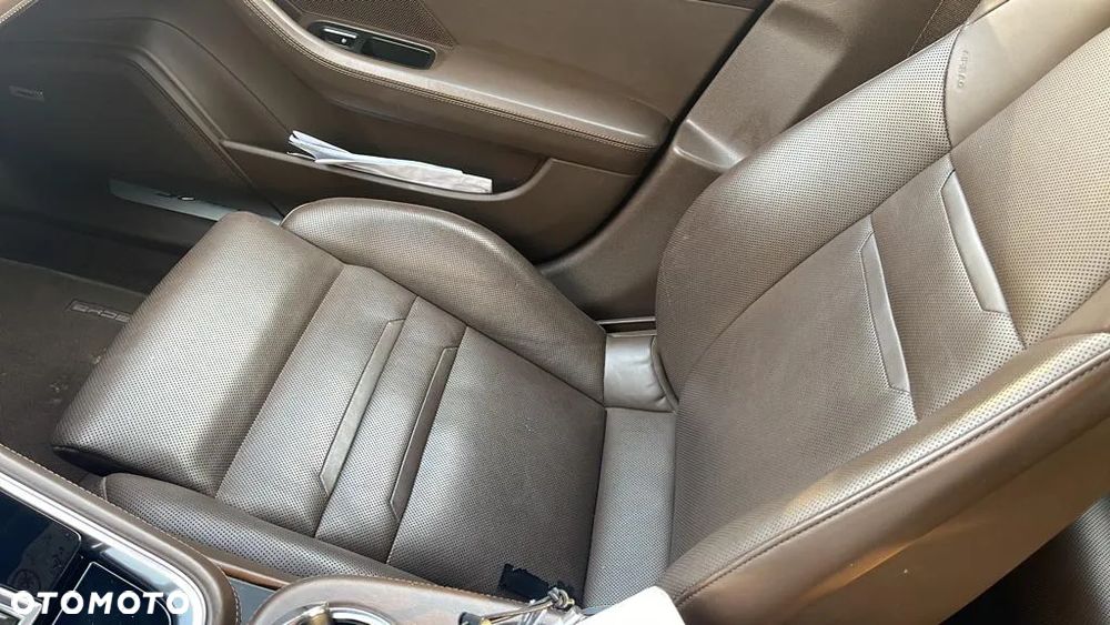 Porsche Panamera 4S Executive - 28