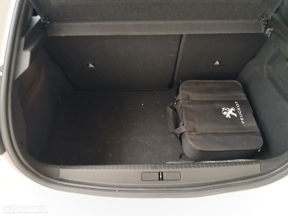 Peugeot e-208 50 kWh GT Line - 12