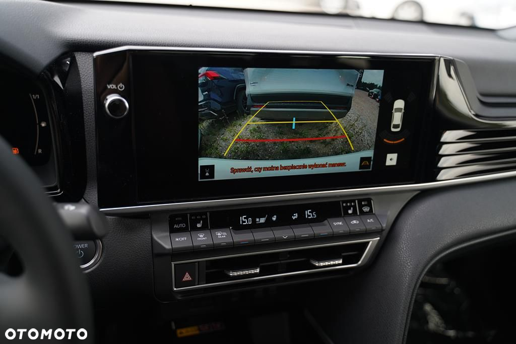 Toyota Camry - 20