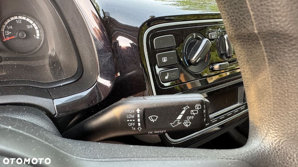Volkswagen up! high - 13