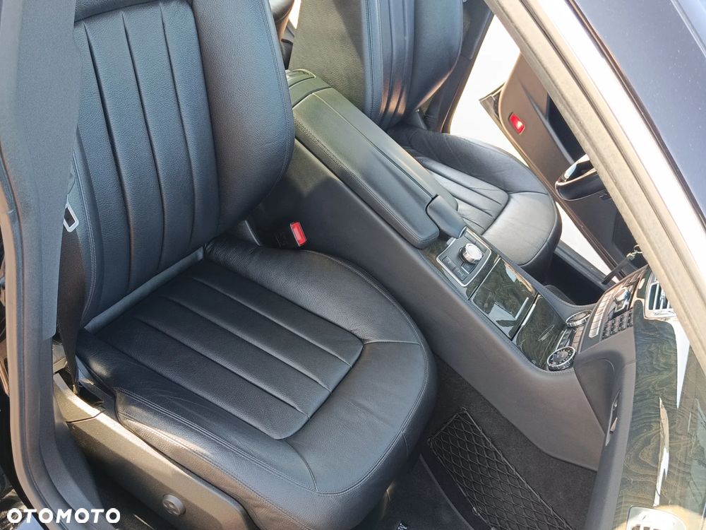 Mercedes-Benz CLS 500 4Matic BlueEFFICIENCY 7G-TRONIC - 22