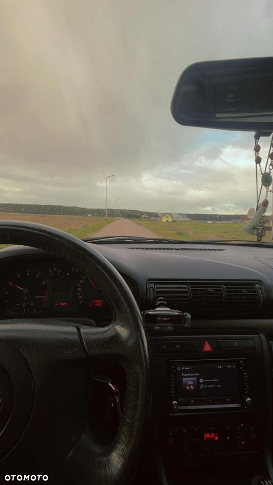 Audi A4 Avant 1.8 - 4