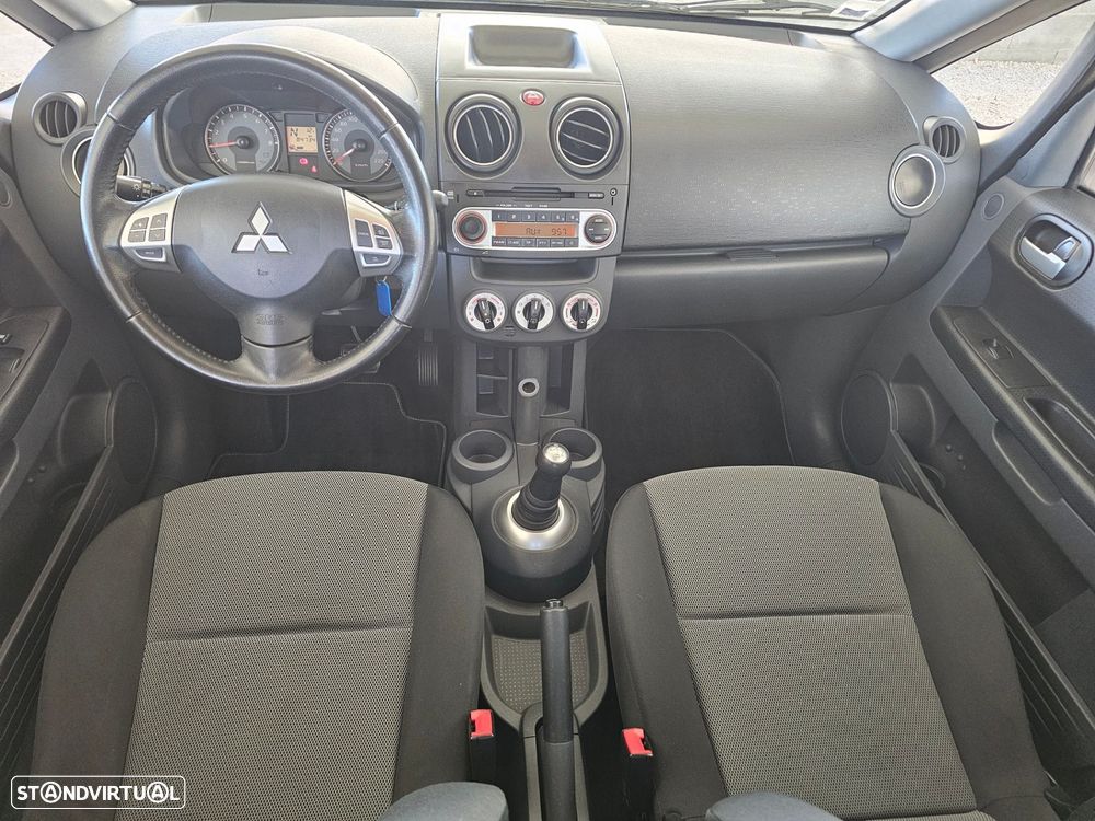 Mitsubishi Colt 1.3 Instyle CA - 12