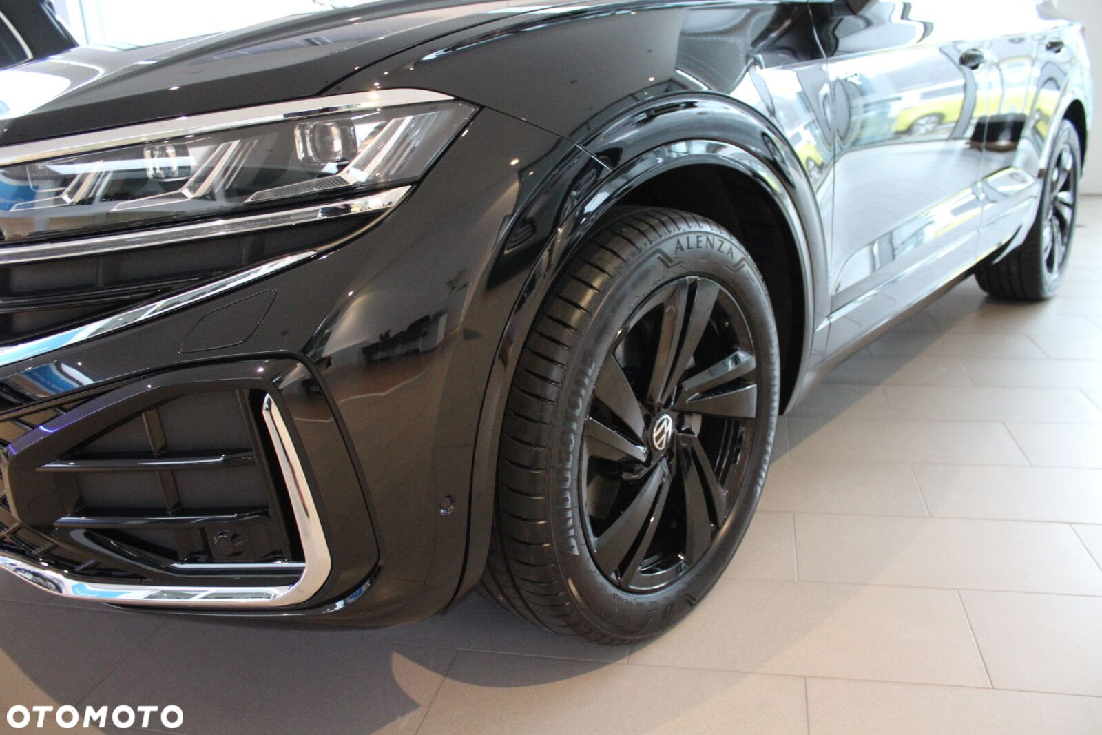 Volkswagen Touareg - 2