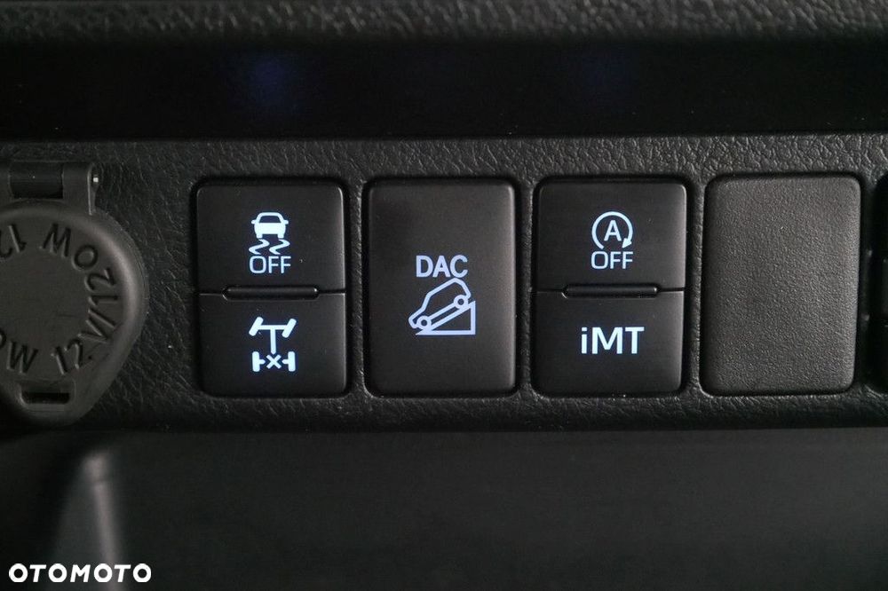 Toyota Hilux 2.8 D-4D Double Cab SR5 4x4 - 25