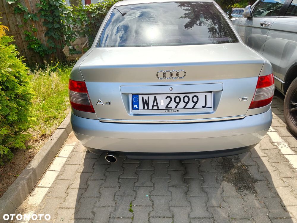 Audi A4 Limousine 1.8 - 7