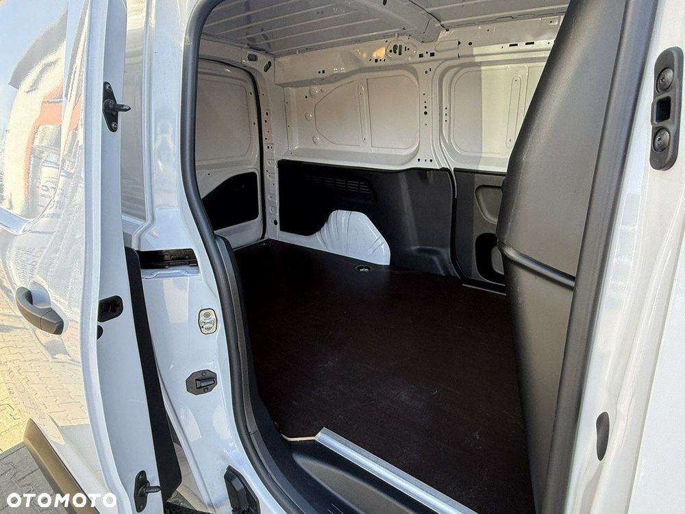 Toyota Proace City - 13