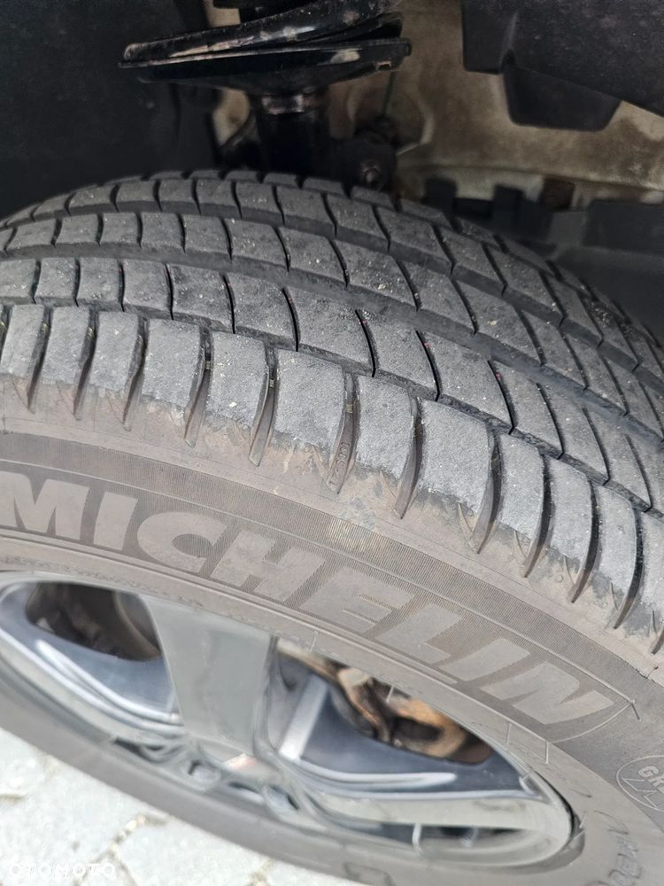 Dacia Duster 1.6 16V 4x2 - 12
