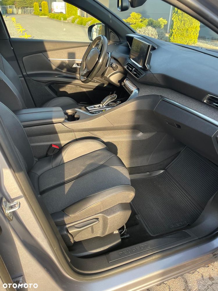 Peugeot 5008 BlueHDi 130 EAT8 Allure - 13