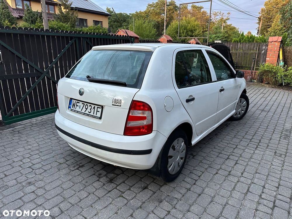 Skoda Fabia - 8