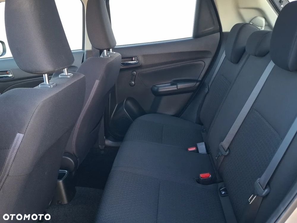 Suzuki Swift 1.2 Dualjet SHVS Premium CVT - 27