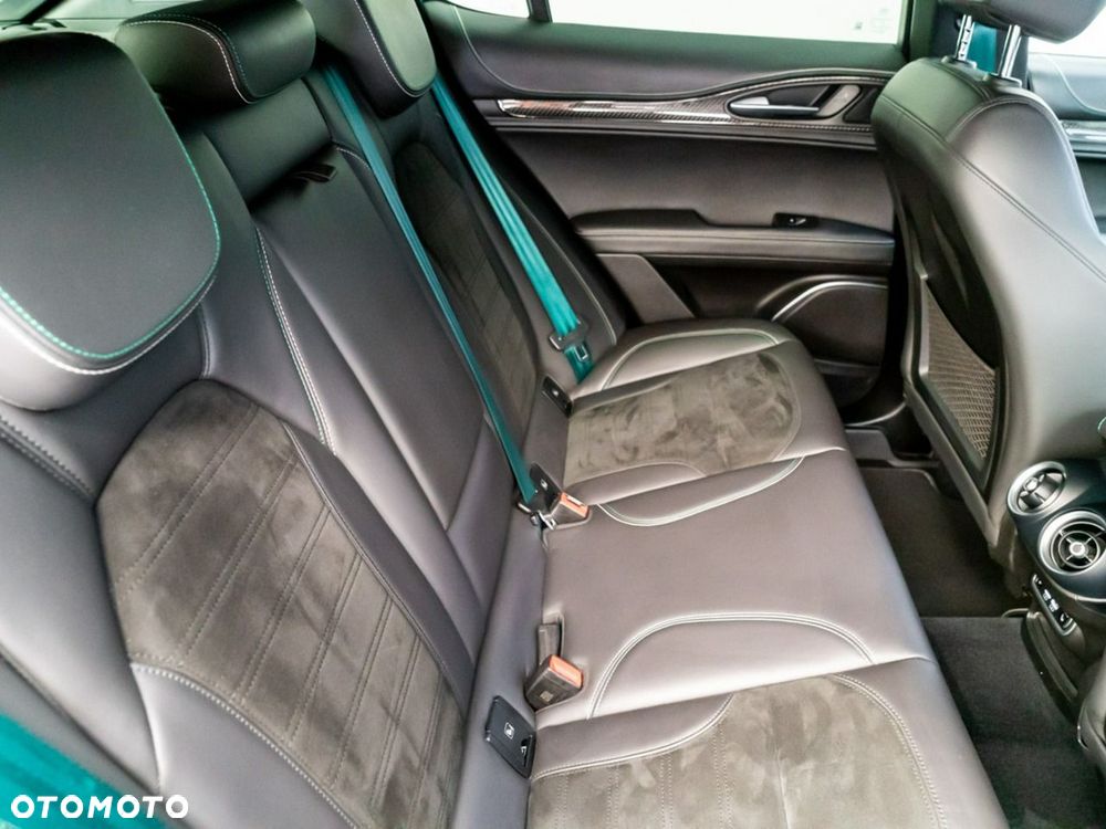 Alfa Romeo Stelvio 2.9 V6 Bi-Turbo Quadrifoglio Q4 - 35