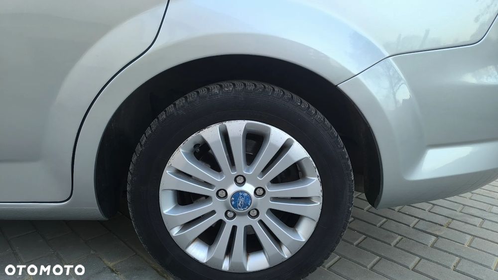 Ford Mondeo 2.0 TDCi Ambiente - 11