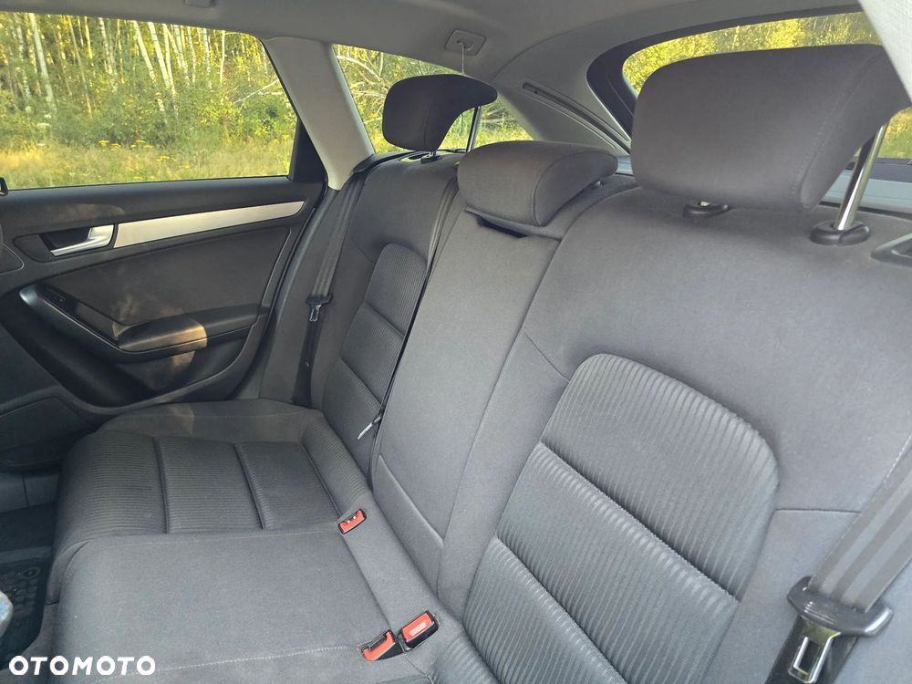 Audi A4 Avant - 32