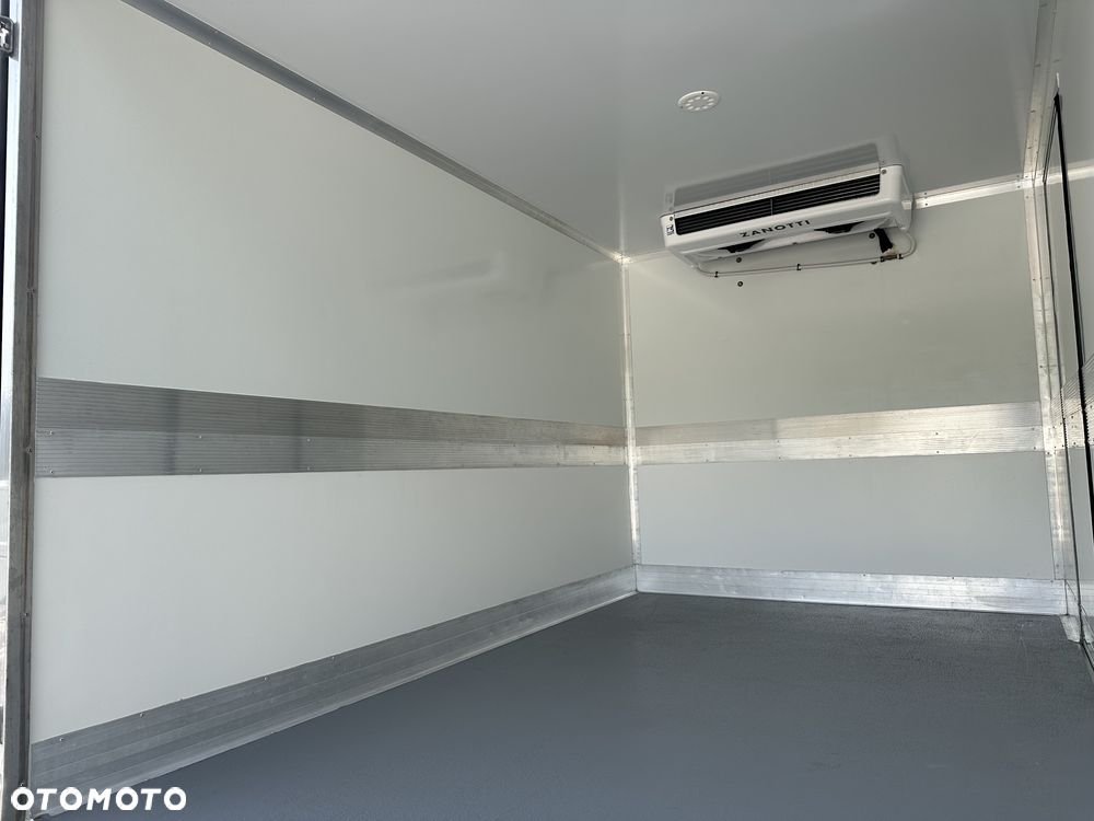 Volkswagen Crafter 3.140 Chłodnia / Izoterma - Agregat Zanotti Z350S / W oryginale / Salon PL / Regularnie serwisowany / FV23% - 16