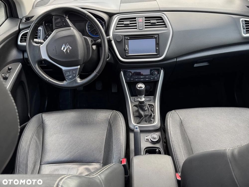 Suzuki SX4 S-Cross - 12