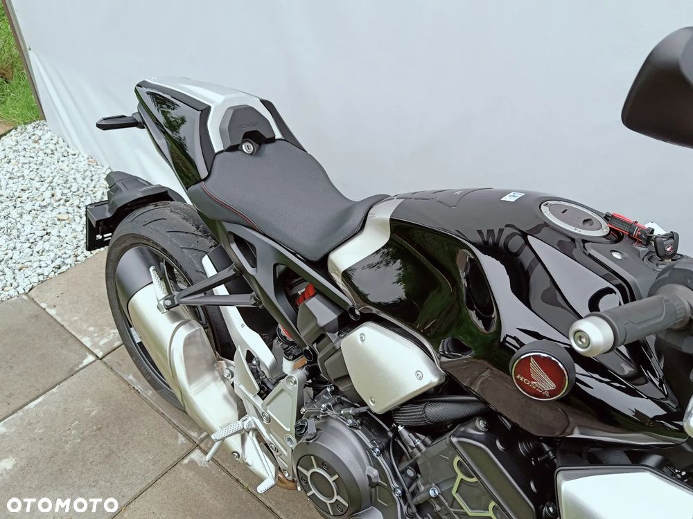 Honda CB - 23