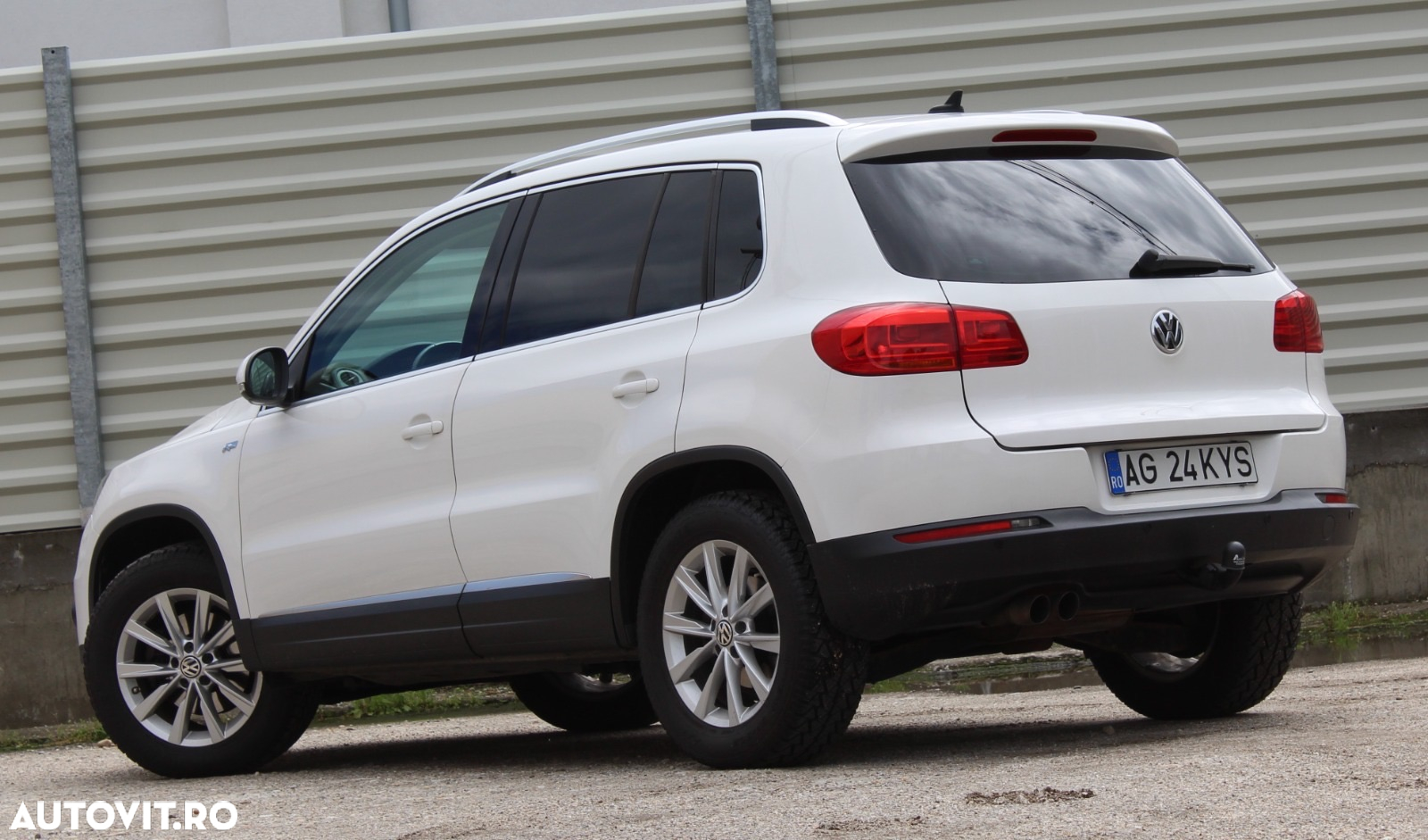 Volkswagen Tiguan 2.0 TDI 4Motion DSG Sport & Style - 5