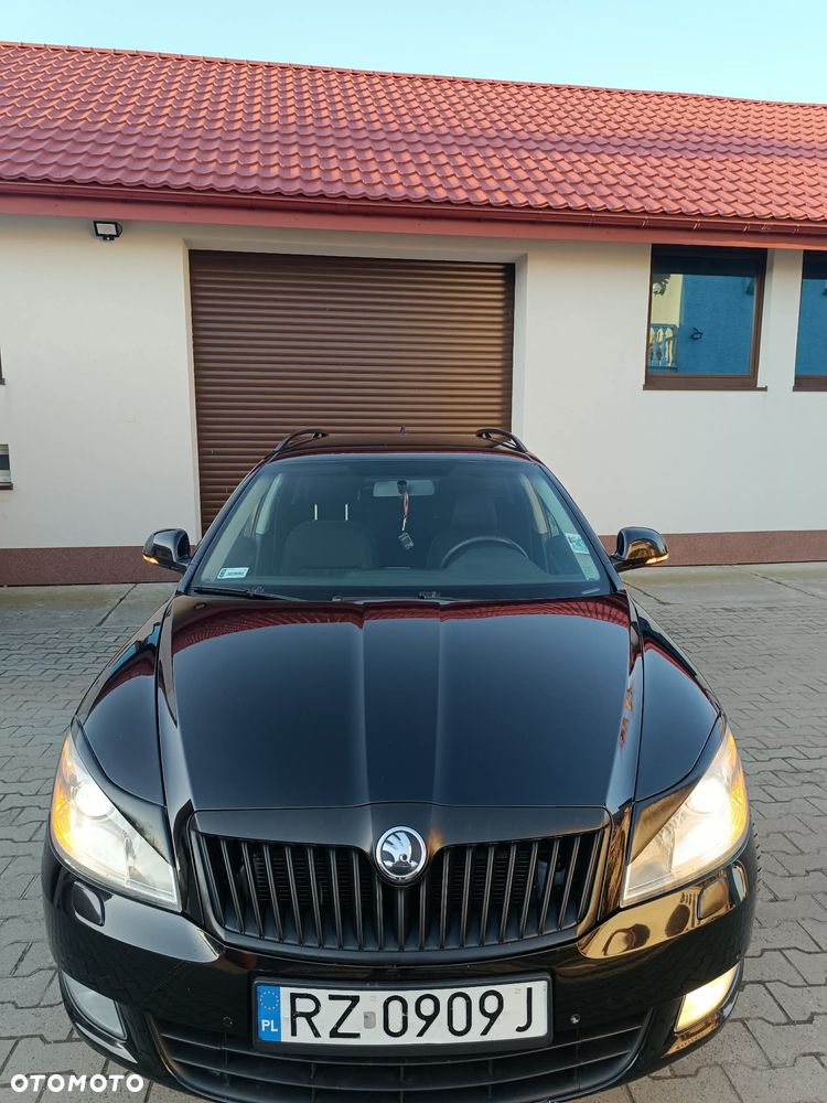 Skoda Octavia 2.0 TDI DPF Ambiente - 2