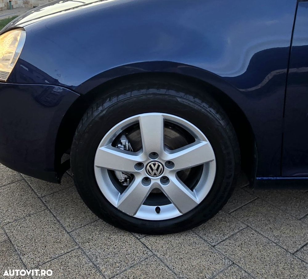 Volkswagen Golf 2.0 TDI Sportline - 11