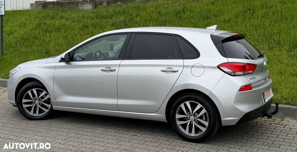 Hyundai i30 1.6 CRDI Premium - 3