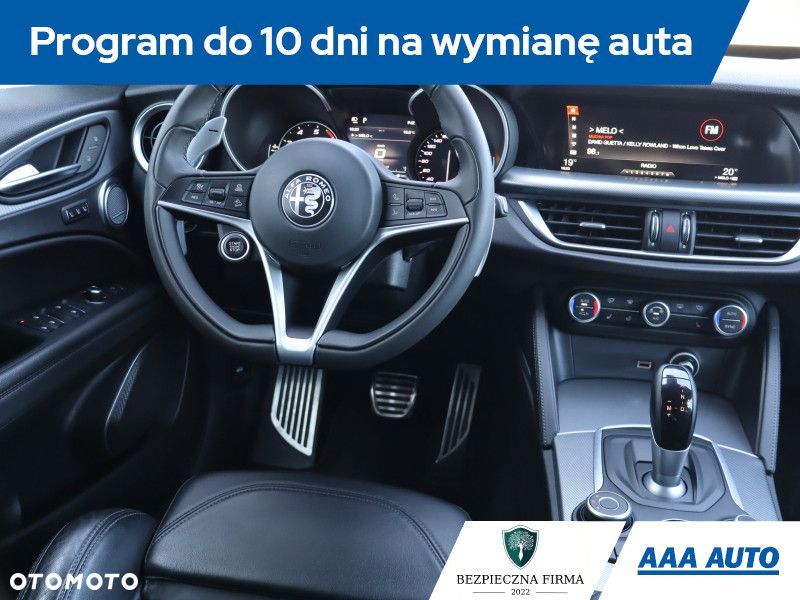 Alfa Romeo Stelvio - 9
