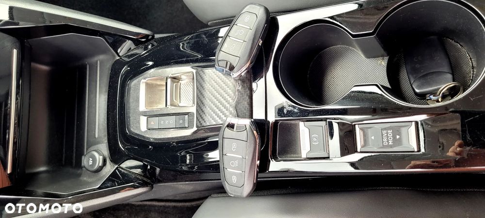 Peugeot 208 Elektromotor 136 GT Pack - 26