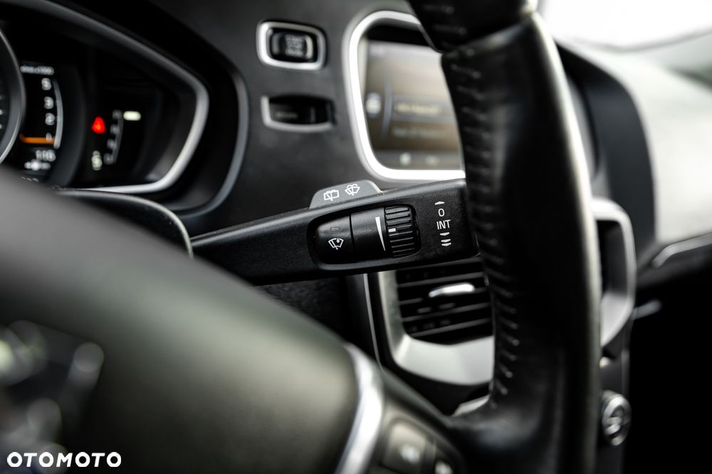 Volvo V40 D3 Geartronic Summum - 29