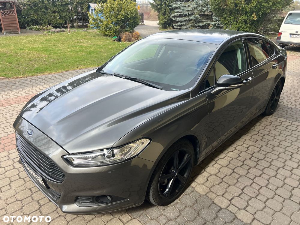 Ford Fusion - 2