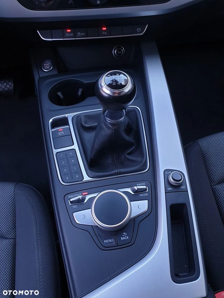 Audi A4 Avant 2.0 TDI ultra design - 25