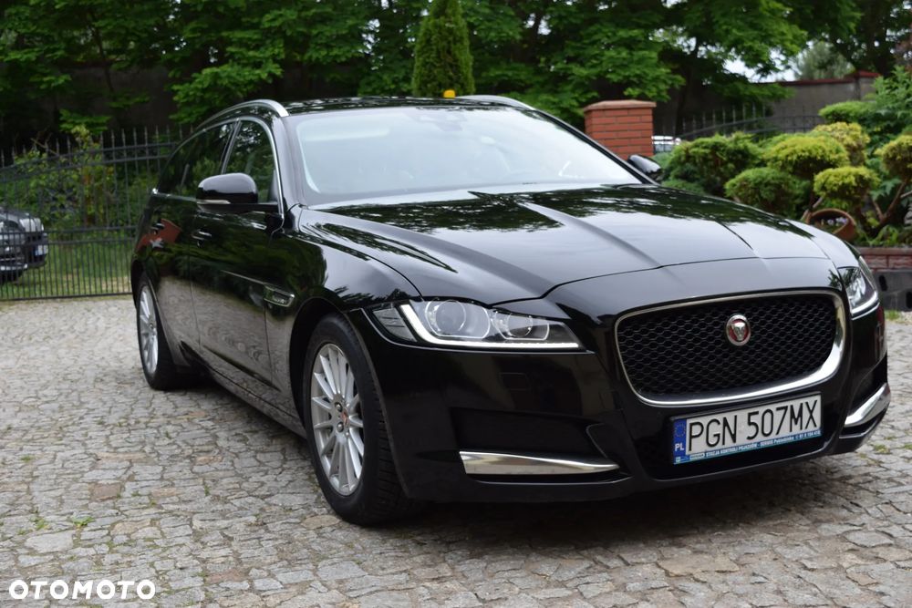 Jaguar XF 20d Prestige - 10