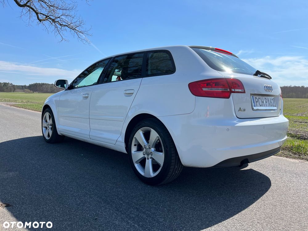 Audi A3 Sportback 2.0 TDI DPF Ambiente - 8
