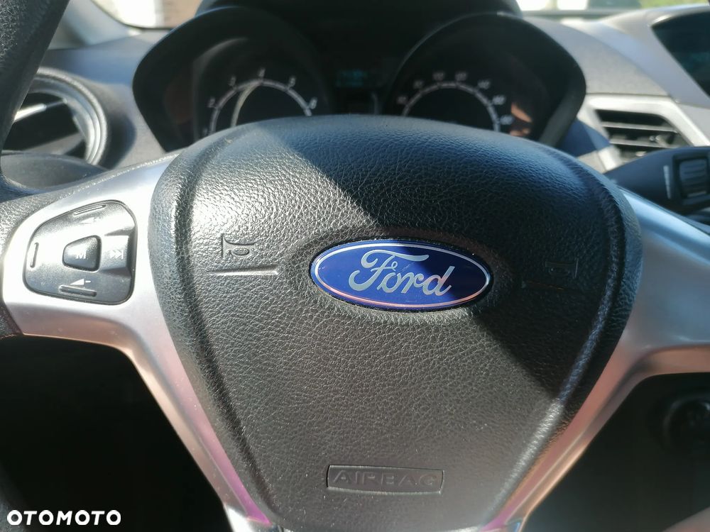 Ford Fiesta 1.25 Silver X (Ambiente) EU6 - 19