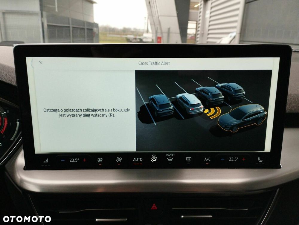 Ford Focus 1.0 EcoBoost mHEV Titanium X - 24