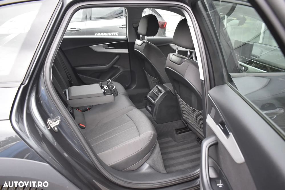 Audi A4 Allroad - 37
