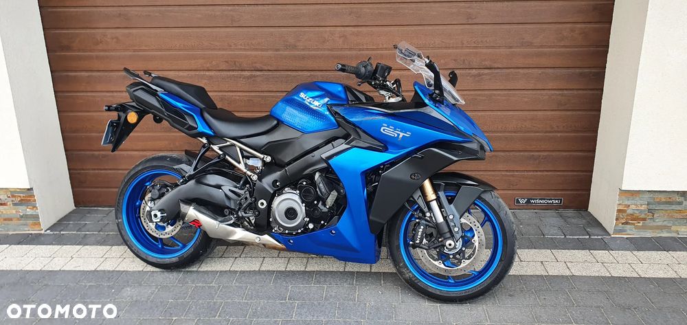 Suzuki GSX 1000 - 4
