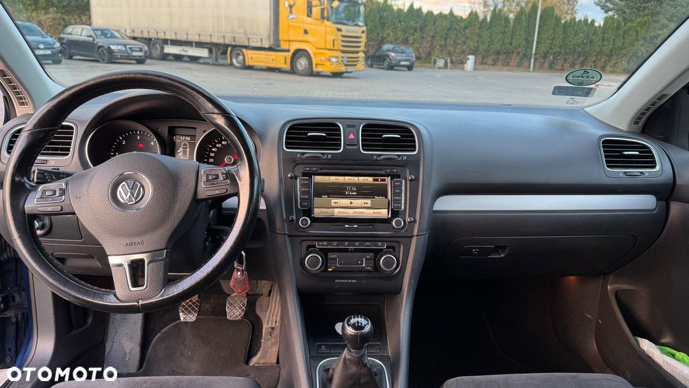 Volkswagen Golf - 17