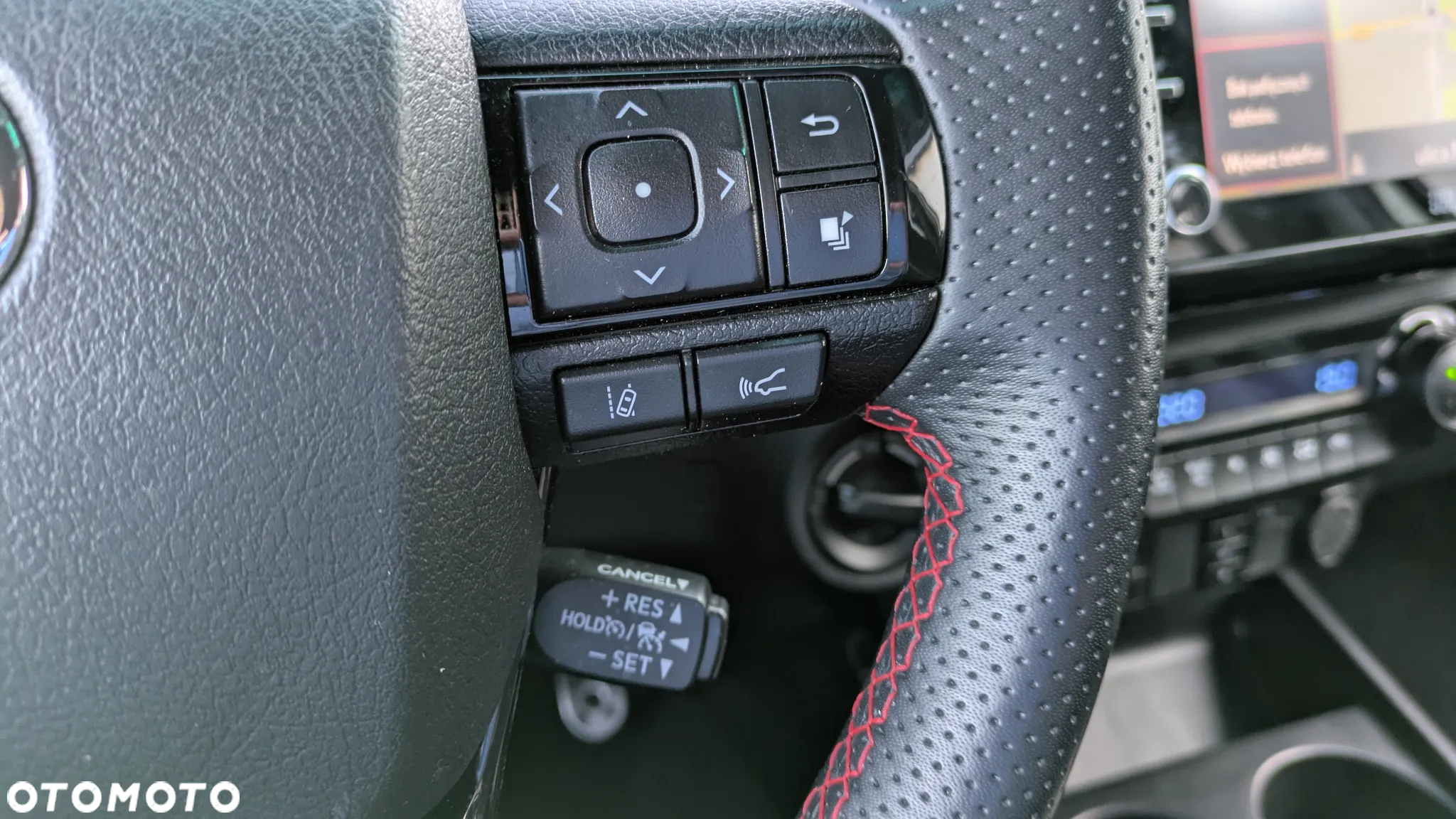Toyota Hilux 2.8 D-4D Double Cab GR Sport 4x4 - 25